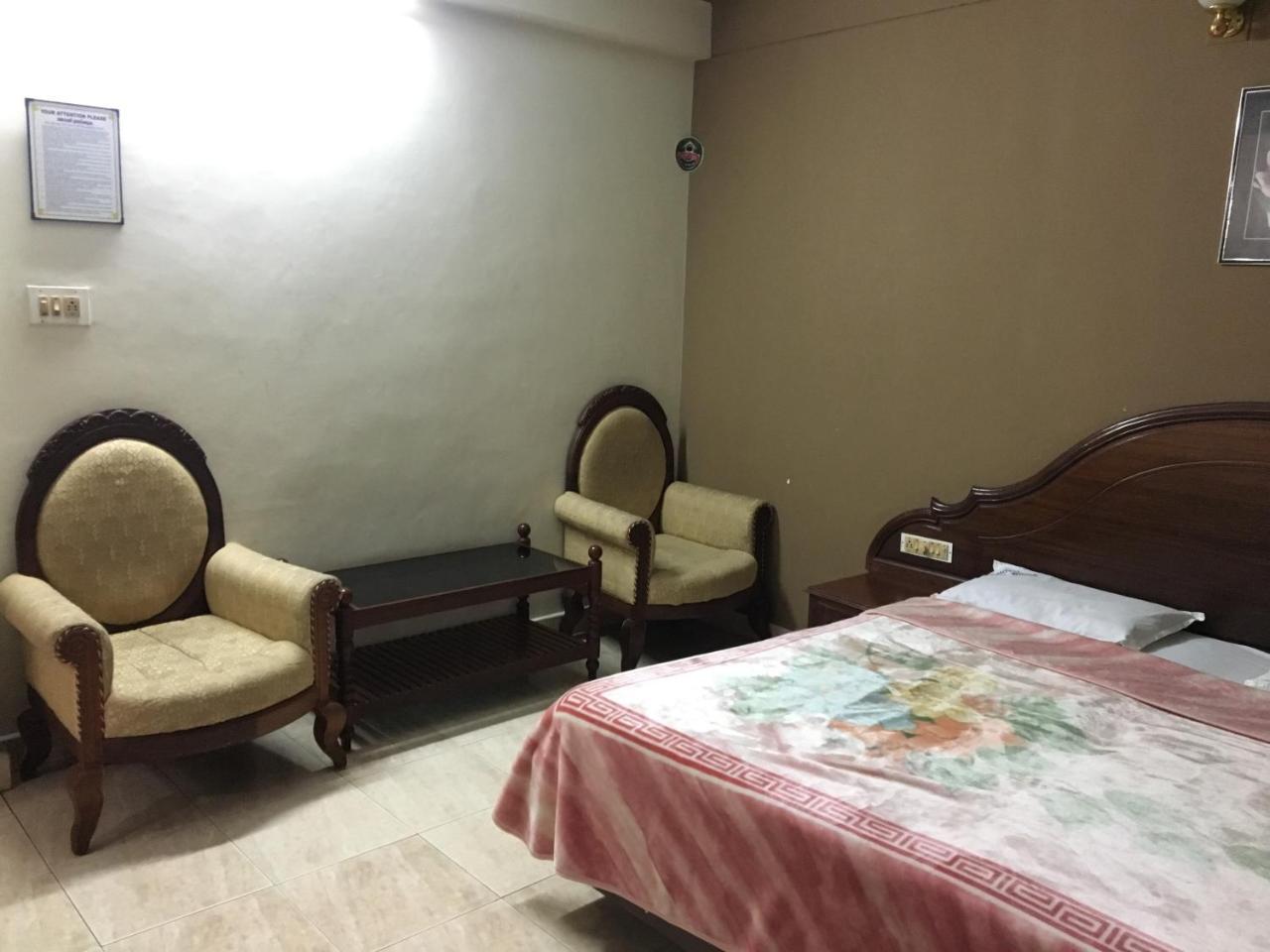 Hotel Royal Wings Nedumbassery Exterior foto